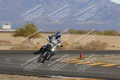 media/Dec-17-2022-SoCal Trackdays (Sat) [[224abd9271]]/Turn 15 (155pm)/